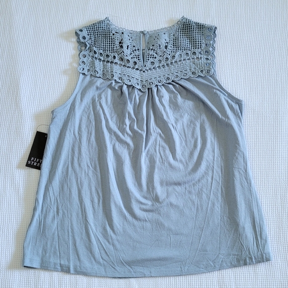✨️HP✨️ Fifty Street Powder Blue💙 Sleeveless Blouse - NWT - Picture 2 of 11